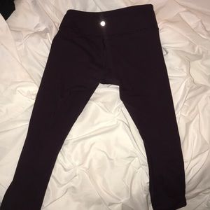Wine colored crop lulu leggings